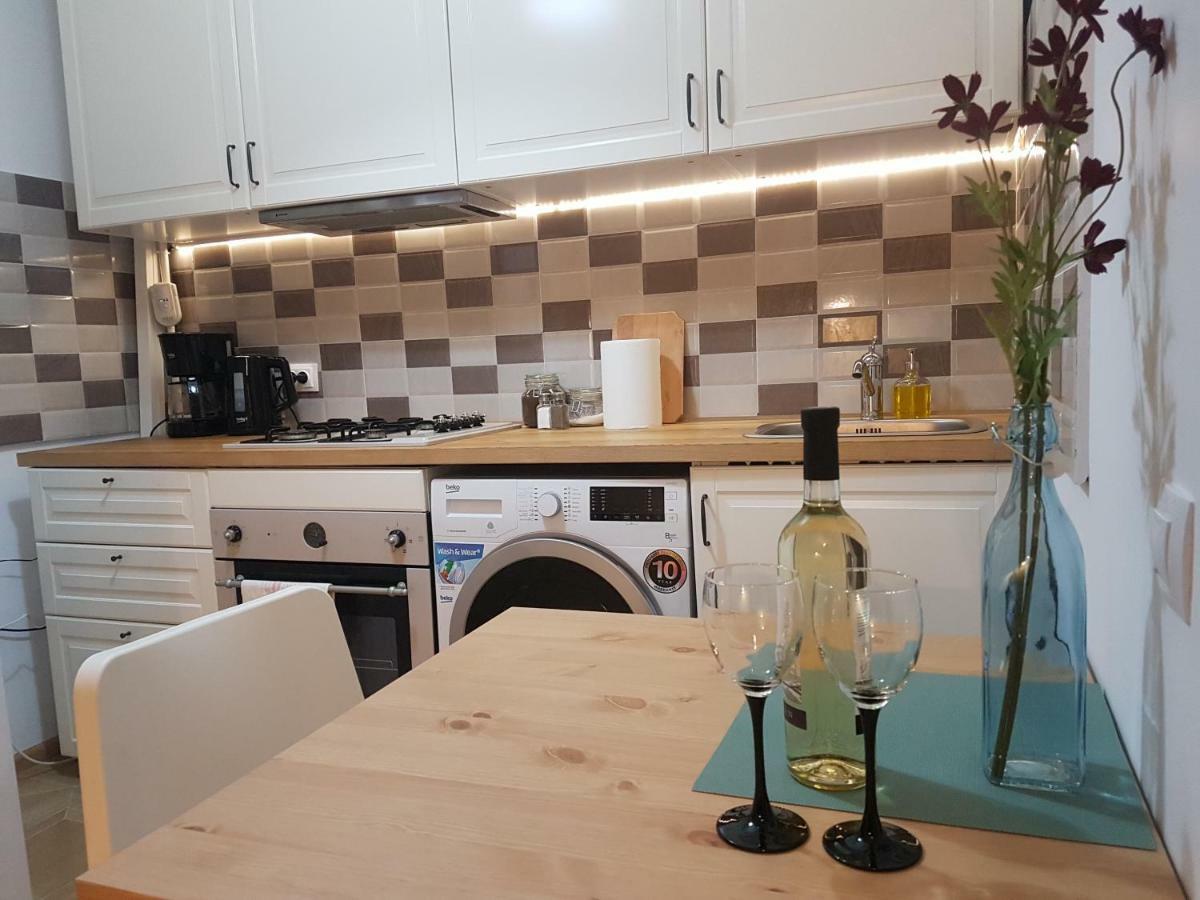 Cozy Studio In The City Centre Iasi Eksteriør bilde